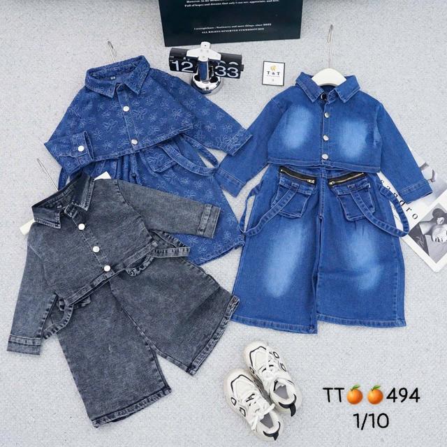 Vietnam 2pcs Clothing